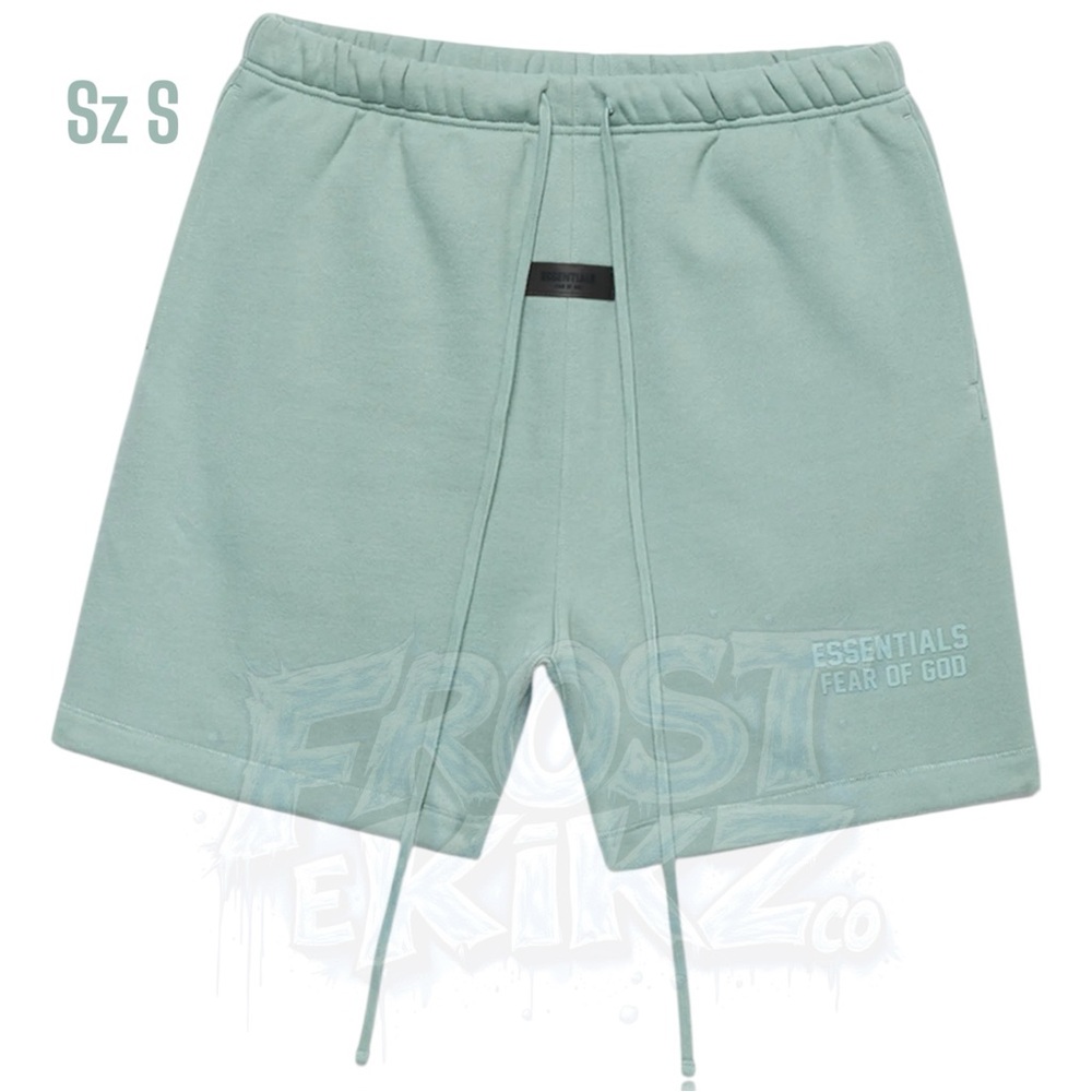 Fear of God Essentials Sweatshort-Sycamore
Sz S  NWT